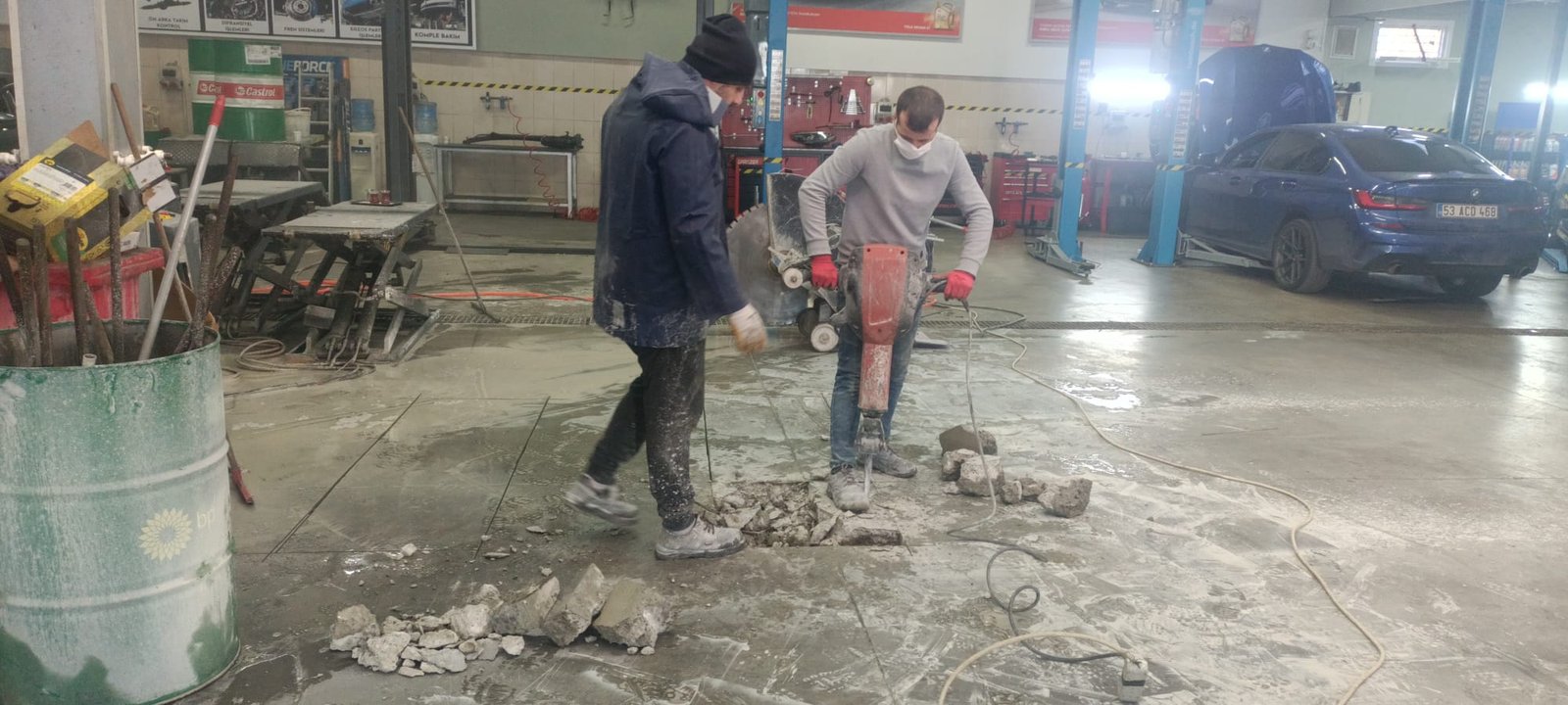 Oto Servis Zemininde Kontrollü Beton Kırım